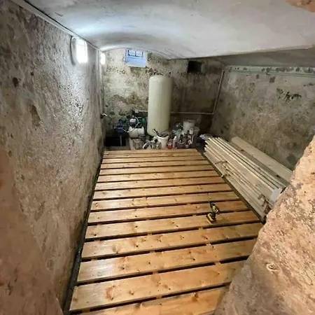 100klasa Vila *