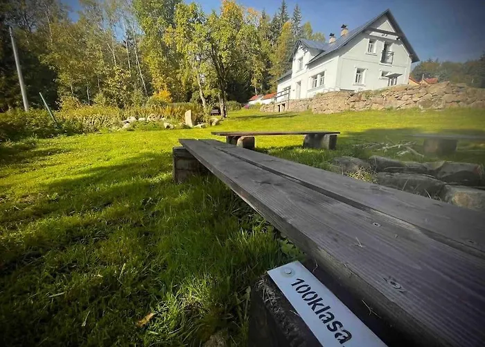 Villa 100klasa Nejdek